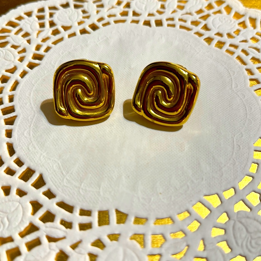 Spiral Gold Tone Clip Ons